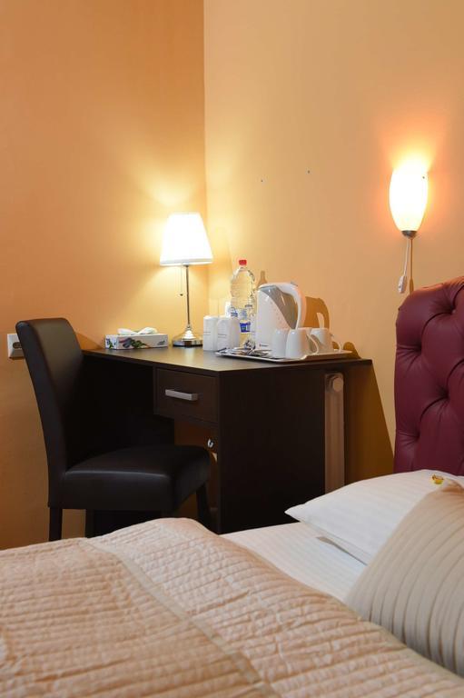 Apartment Inn Rooms Novi Sad Oda fotoğraf